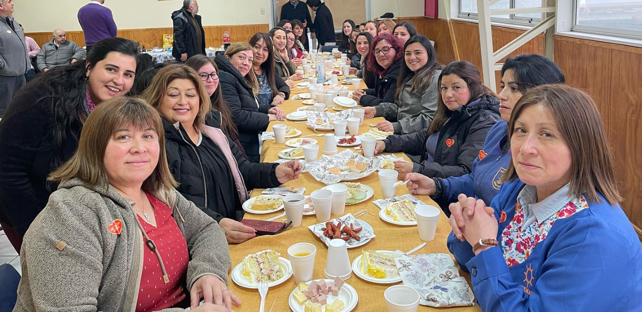 En #IDEMAR de #Chonchi honramos y agradecemos el amor incondicional y la dedicación que nuestras madres nos brindan cada día.