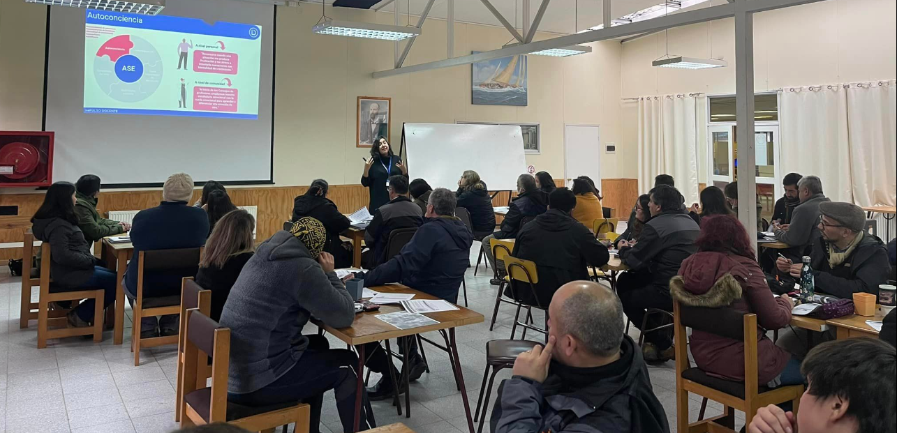 Los integrantes de la comunidad educativa #IDEMAR han tenido la oportunidad de participar en un enriquecedor Taller de Aprendizaje Socioemocional impartido por la Fundación Impulso Docente.